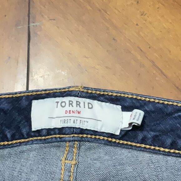 Torrid Denim. First at Fit  EUC Size 18R Relaxed Boot - Picture 3 of 10